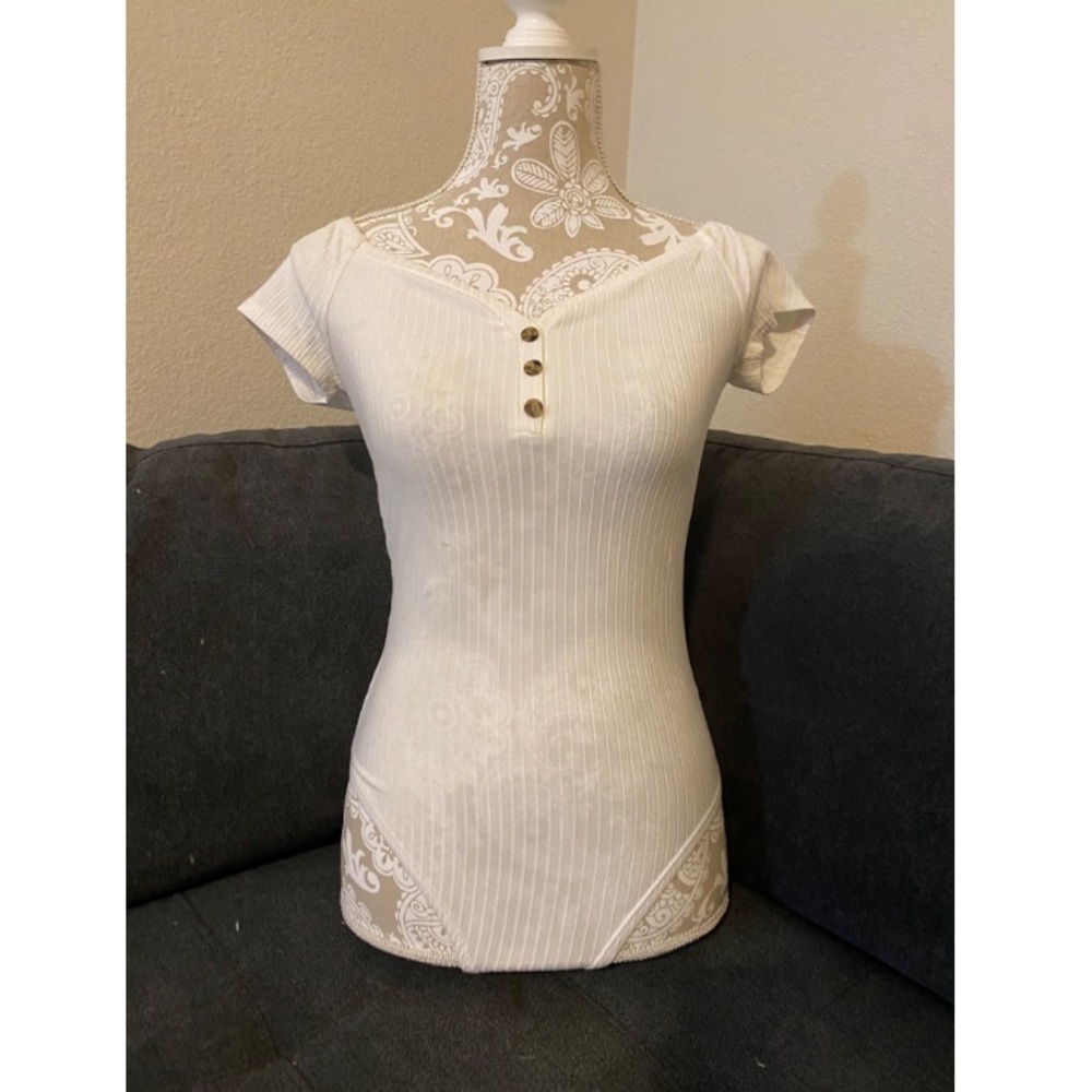 Off shoulder bodysuit